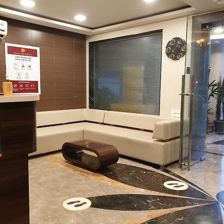 Hotel Raj Palace Ahmednagar Bagian luar foto