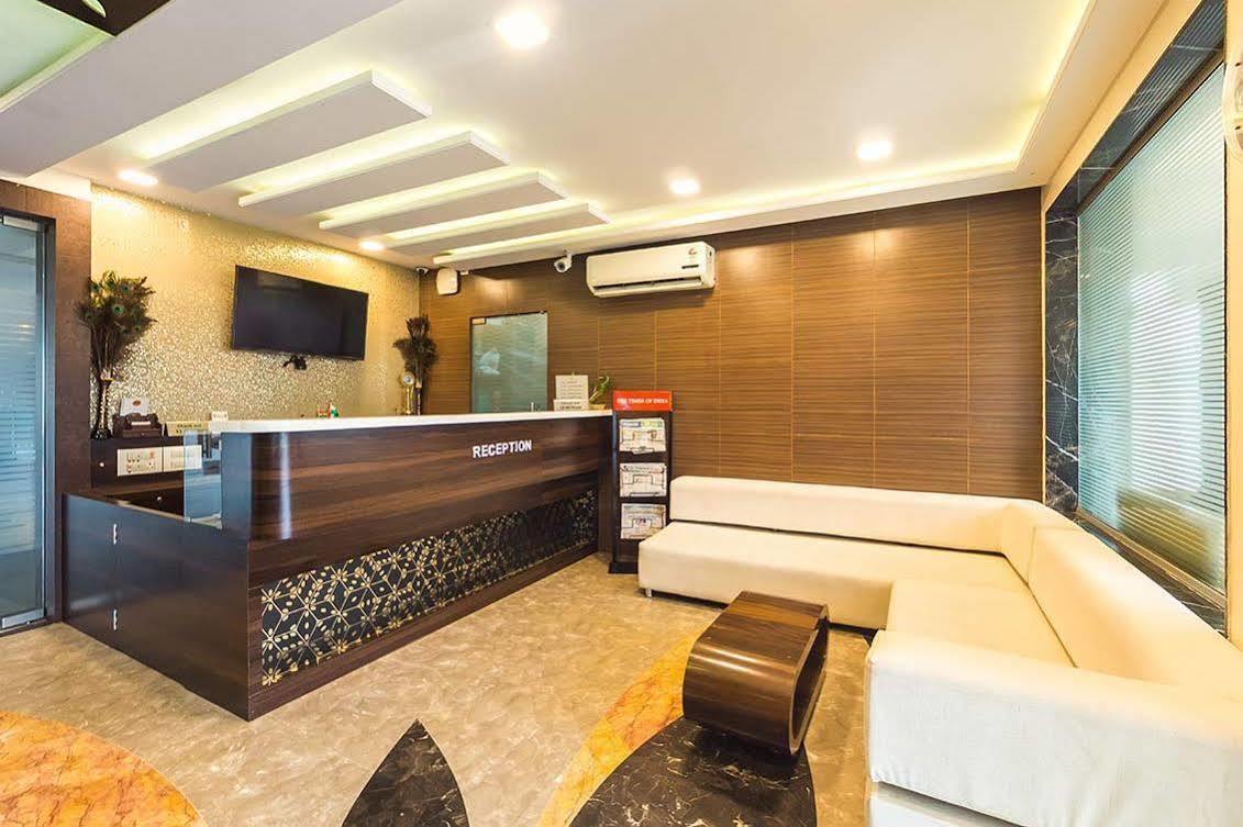 Hotel Raj Palace Ahmednagar Bagian luar foto